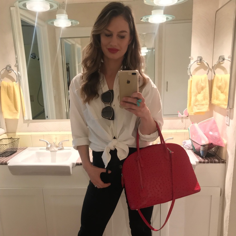 LIKE this listing for notifications on upcoming LIVE shows ✨✨🎬